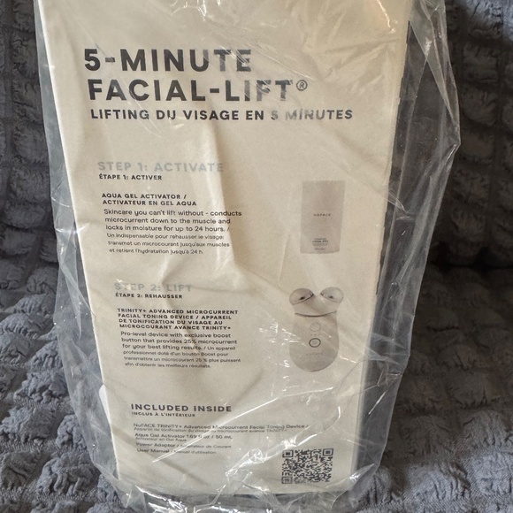 NuFACE Trinity Plus + Smart Advanced Microcurrent Facial Toning Starter Kit BNIB - Picture 10 of 16